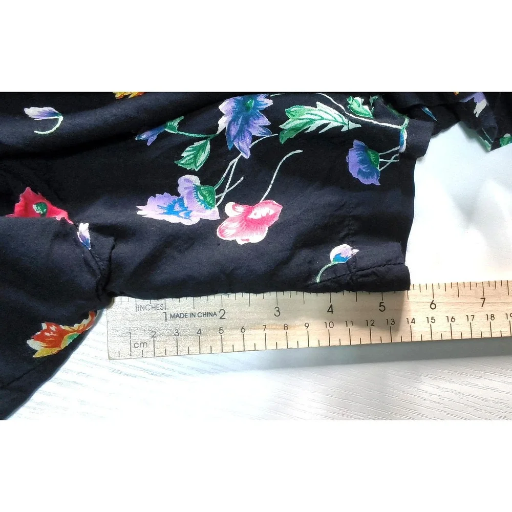 Access Vintage Floral Romper Shorts Women Small Black Short Sleeve‎ Button Front